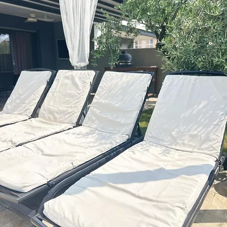 Luxury With Private Pool Sunset Διαμέρισμα *