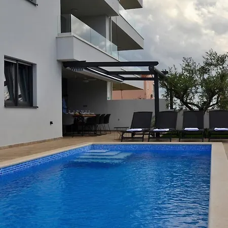 Διαμέρισμα Luxury With Private Pool Sunset *
