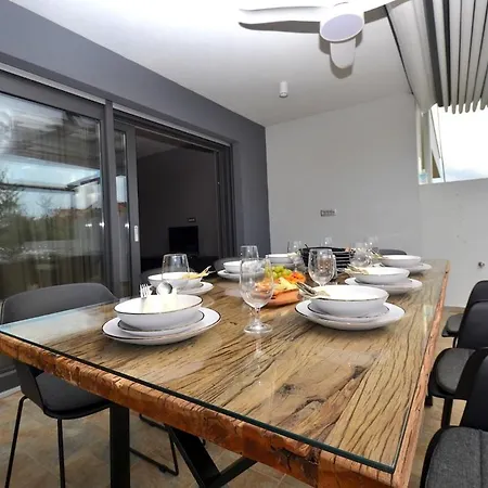 Apartman Luxury With Private Pool Sunset Novigrad (Istria)