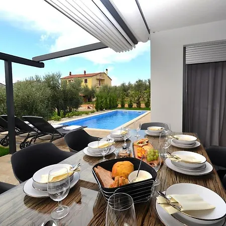 Apartman Luxury With Private Pool Sunset Novigrad (Istria)